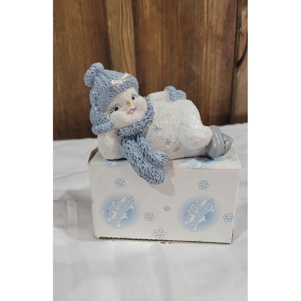 Snow Buddies Figurine Crystal Miss Thing Shelf Sitter 94810
